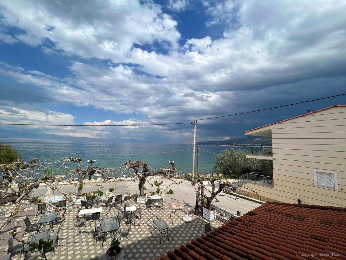 Panorama Hotel - Restaurant Diakopto Buitenkant foto