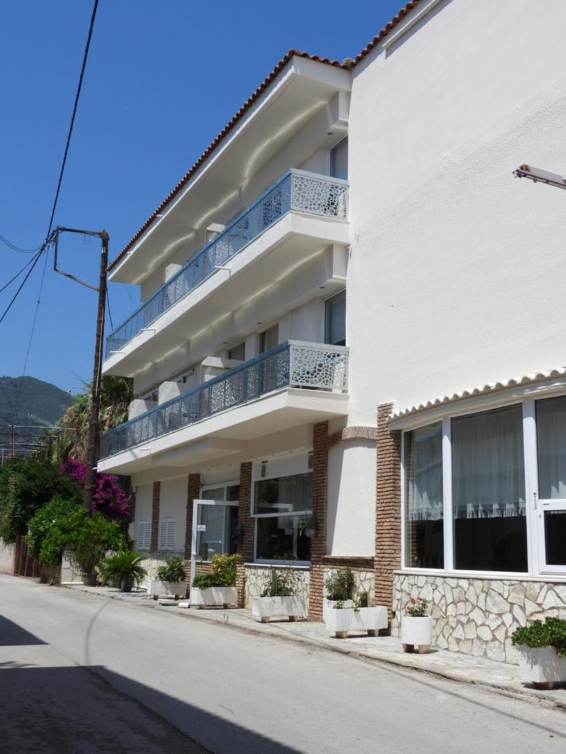Panorama Hotel - Restaurant Diakopto Buitenkant foto