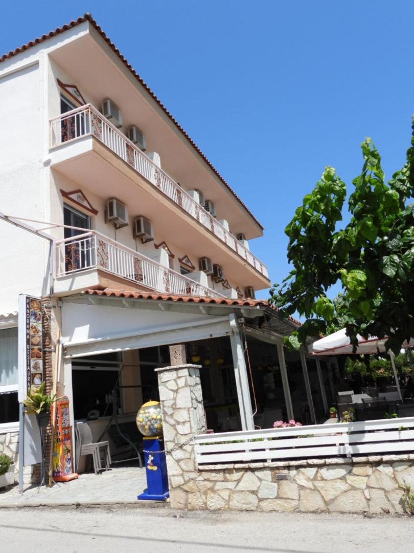 Panorama Hotel - Restaurant Diakopto Buitenkant foto